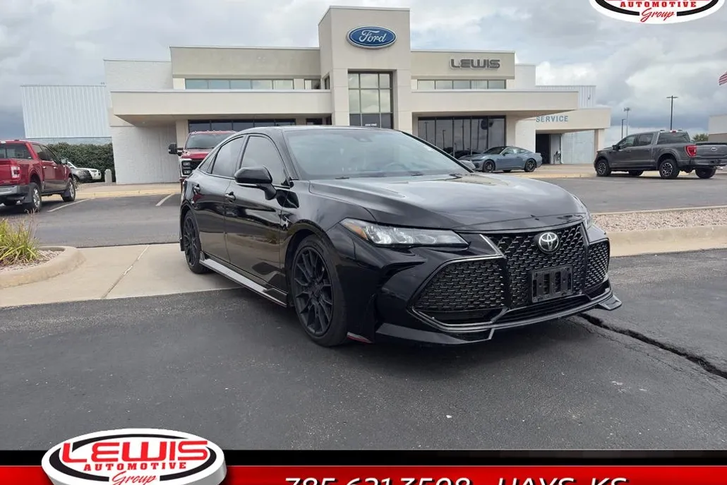 2021 Toyota Avalon TRD photo 1