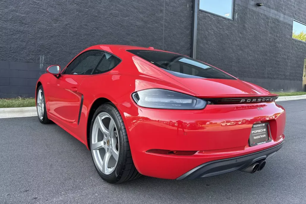 2018 Porsche Cayman S photo 1