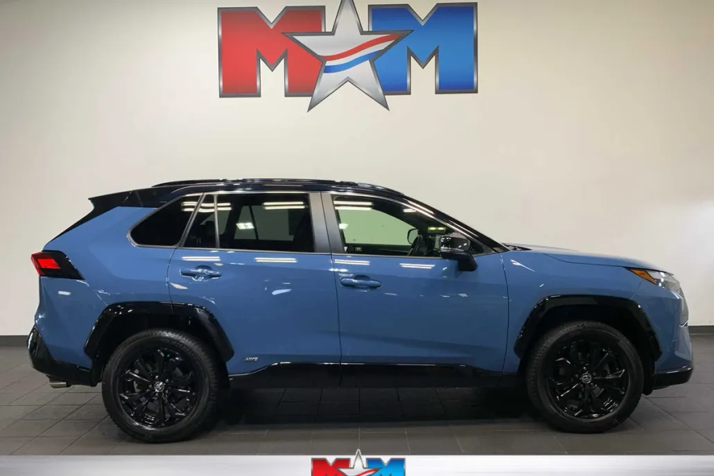 2022 Toyota RAV4 Hybrid XSE photo 1