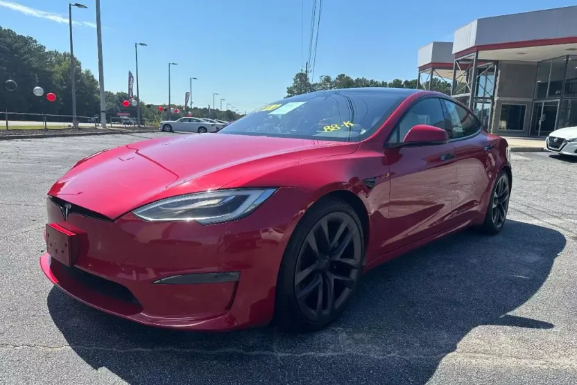 2021 Tesla Model S Plaid photo 1