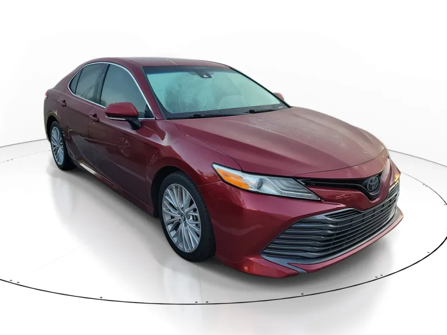 2019 Toyota Camry L photo 1