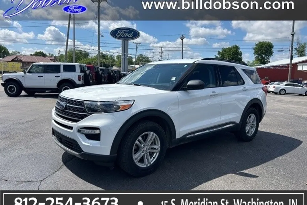 2021 Ford Explorer XLT photo 1
