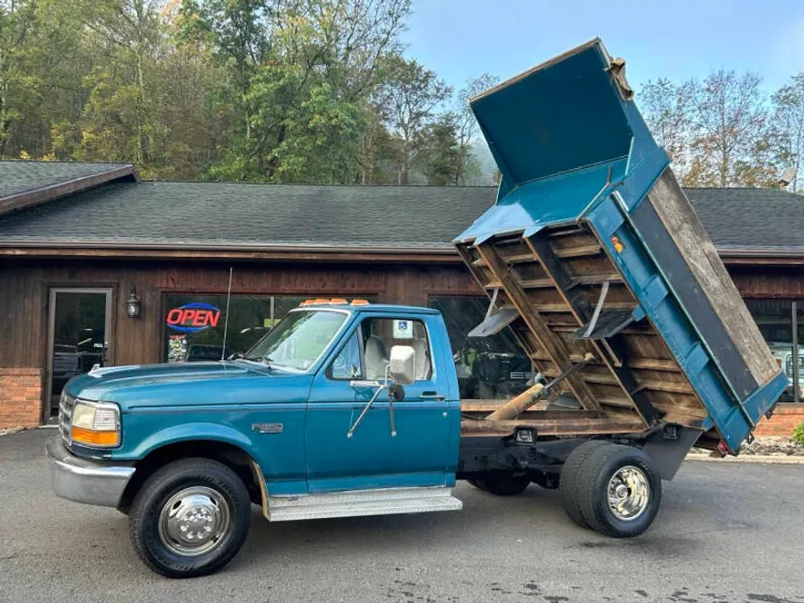 1996 Ford F-350 photo 1
