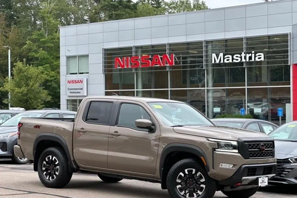 2024 Nissan Frontier PRO-4X photo 1