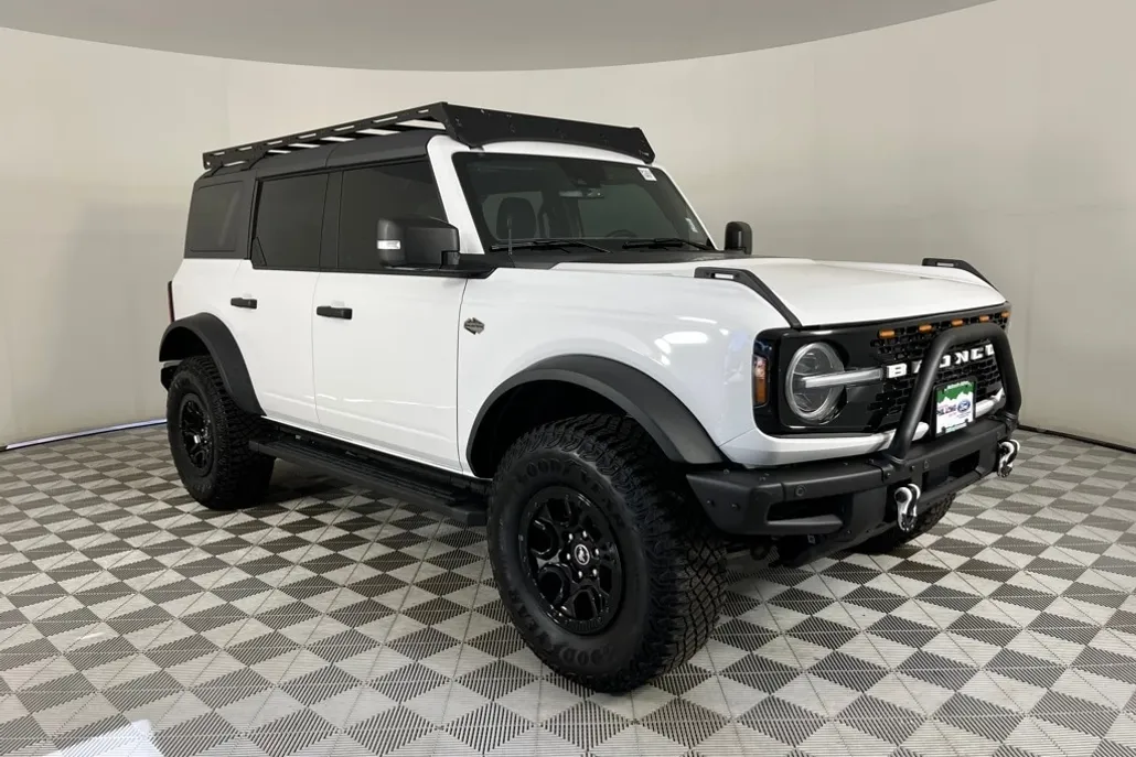 2023 Ford Bronco Wildtrak photo 1