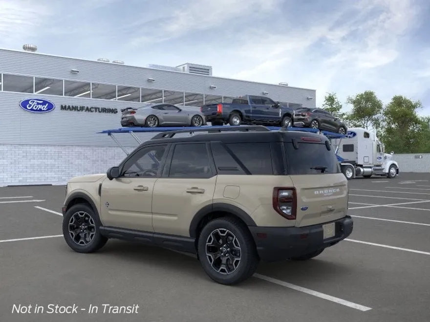 2025 Ford Bronco Sport Outer Banks photo 1