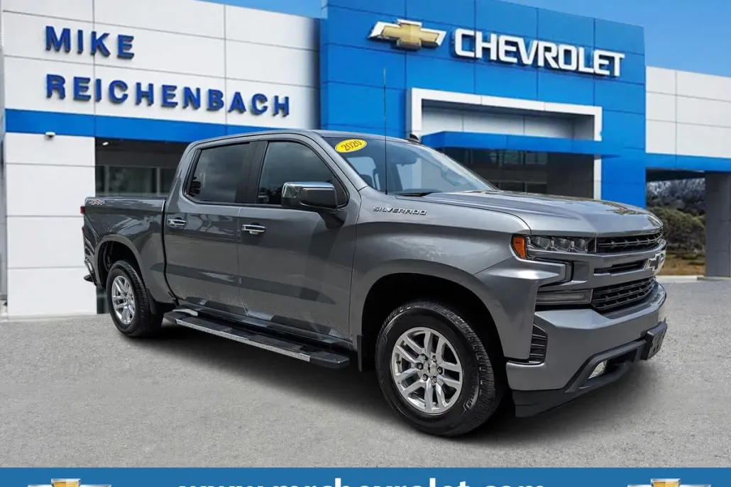 2020 Chevrolet Silverado 1500 RST photo 1