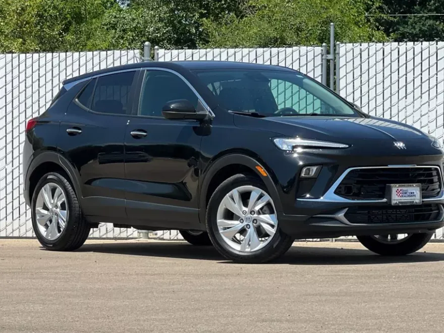 2024 Buick Encore GX Preferred photo 2