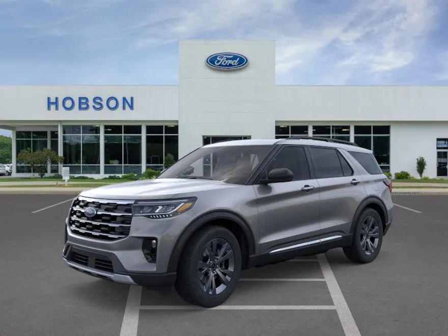2025 Ford Explorer photo 1