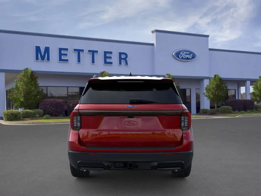 2025 Ford Explorer ST-Line photo 1