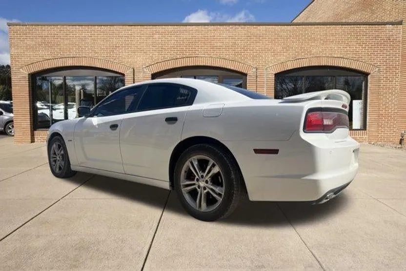 2013 Dodge Charger R/T Max AWD photo 1