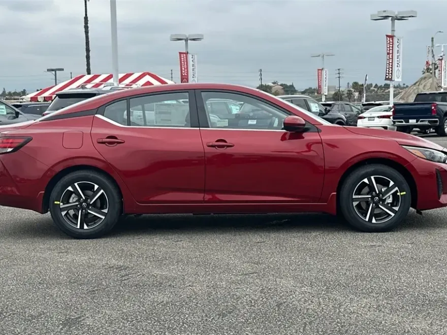 2025 Nissan Sentra SV photo 1