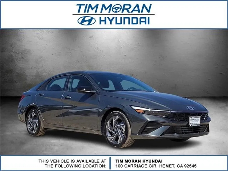 2025 Hyundai Elantra SEL Sport photo 1