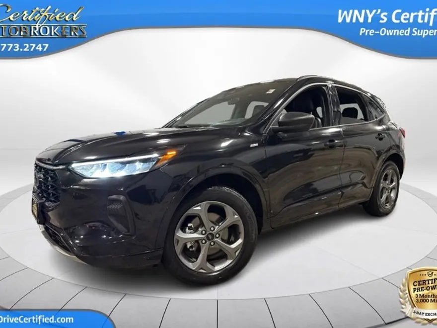 2021 Ford Explorer XLT photo 1