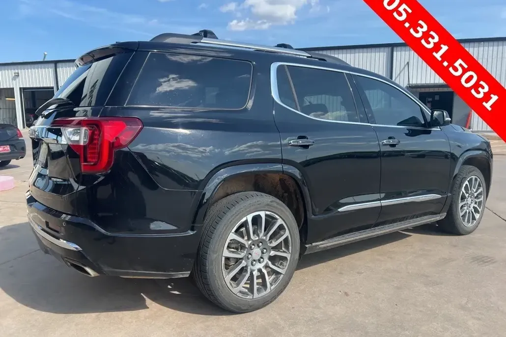 2023 Gmc Acadia Denali photo 1