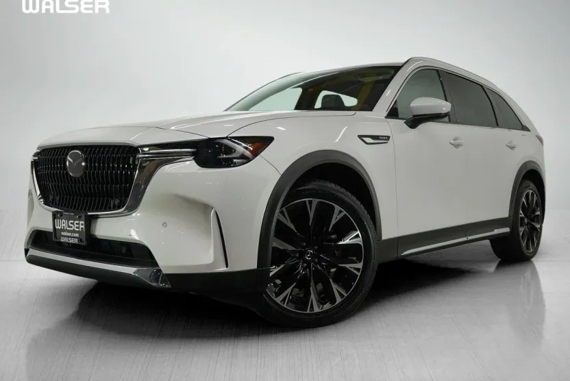 2024 Mazda CX-90 Premium photo 1