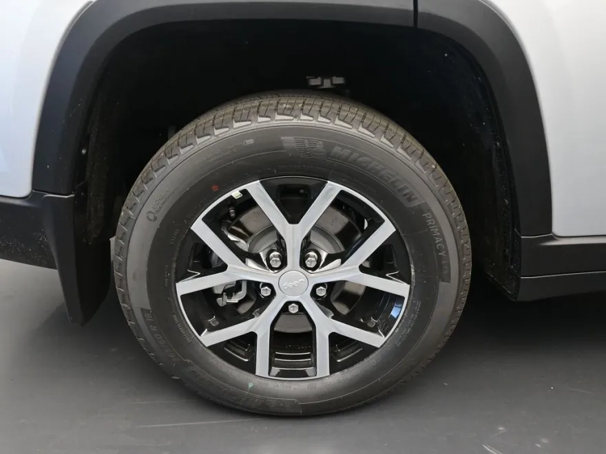 2025 Jeep Grand Cherokee Limited photo 1