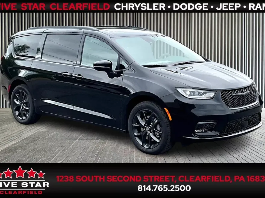 2026 Chrysler Pacifica Limited photo 1