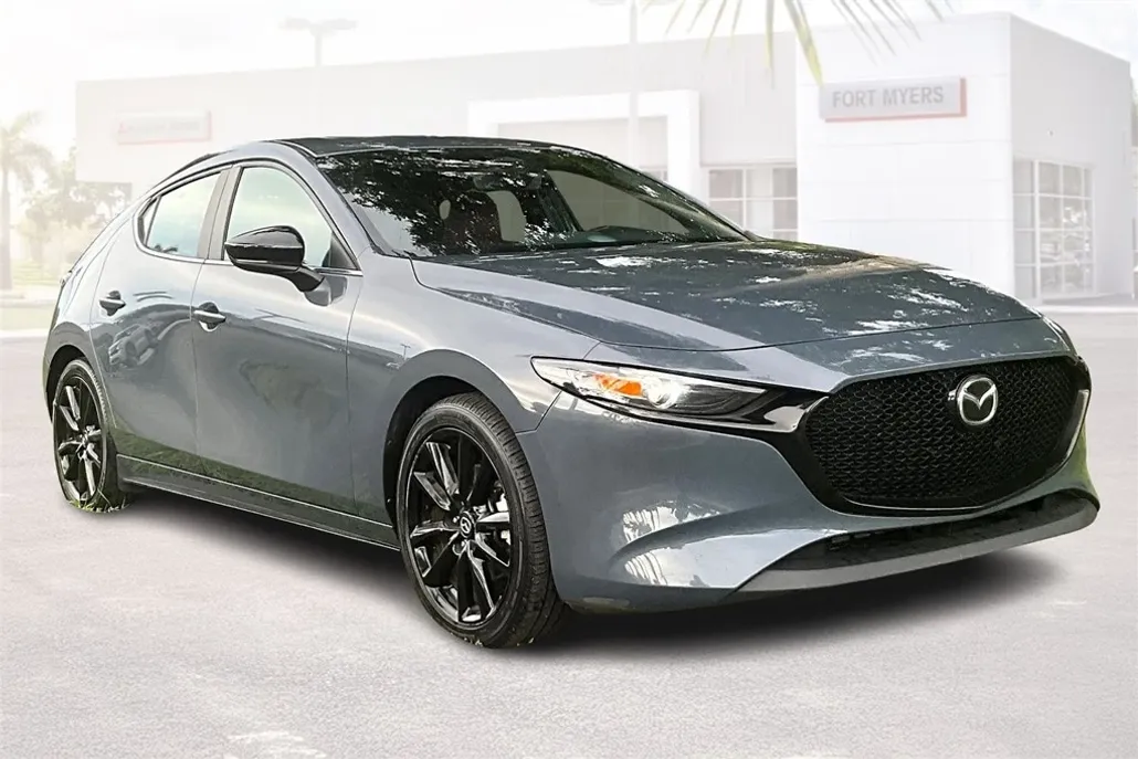 2024 Mazda Mazda3 Preferred photo 1