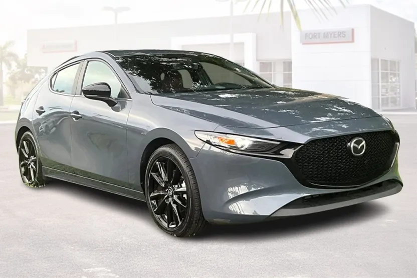 2024 Mazda Mazda3 Preferred photo 1