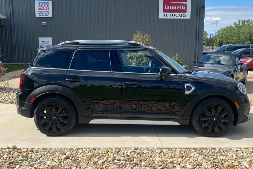 2023 Mini Countryman Classic S ALL4 photo 1