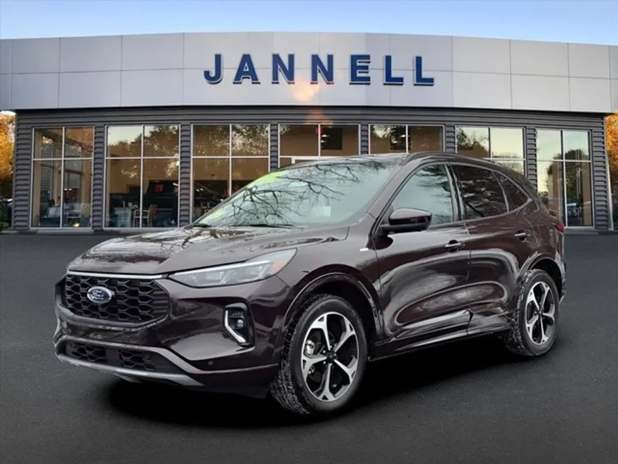 2023 Ford Escape ST-Line Elite photo 1