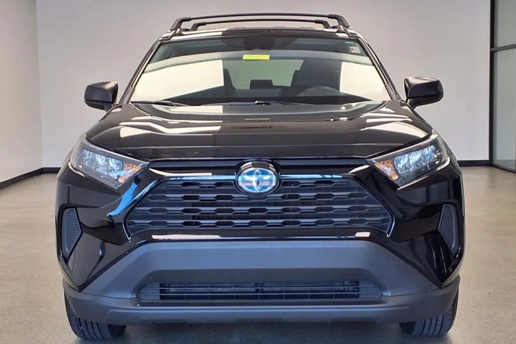 2022 Toyota RAV4 Hybrid LE photo 1
