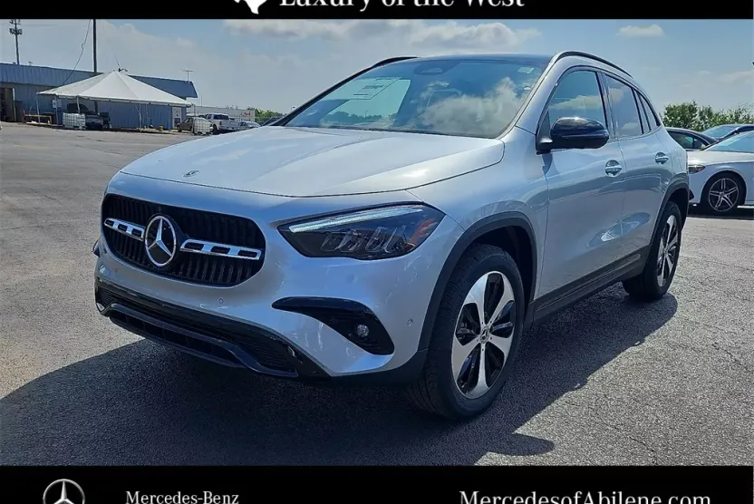 2026 Mercedes Benz GLA 250 photo 1