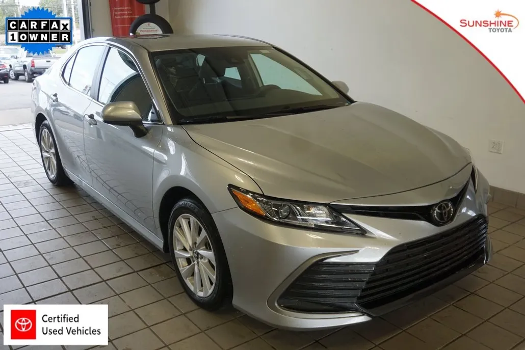 2024 Toyota Camry LE photo 1
