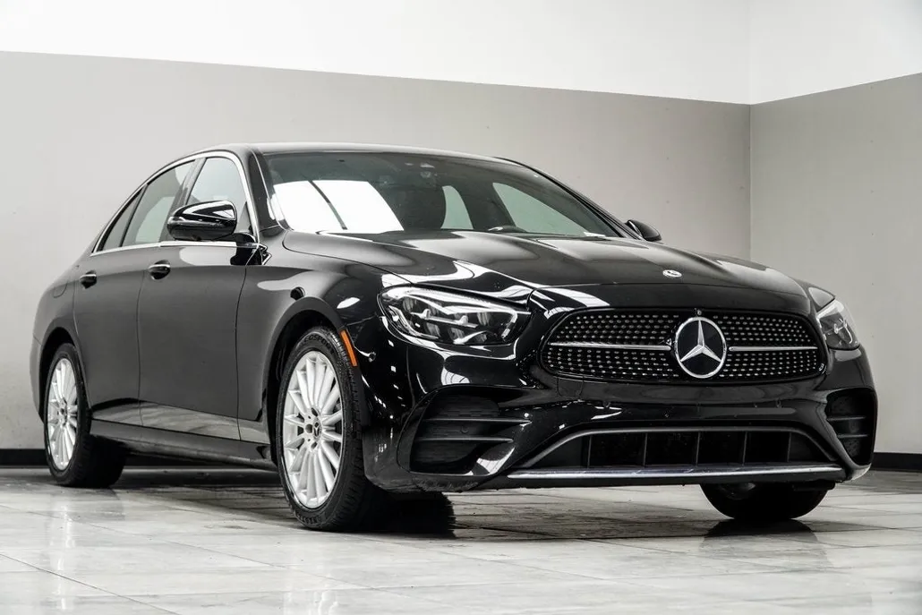 2022 Mercedes Benz E 350 Sedan photo 1