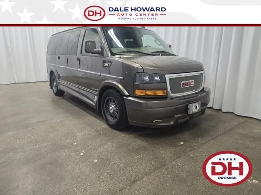 2018 Gmc Savana 2500 Passenger photo 1