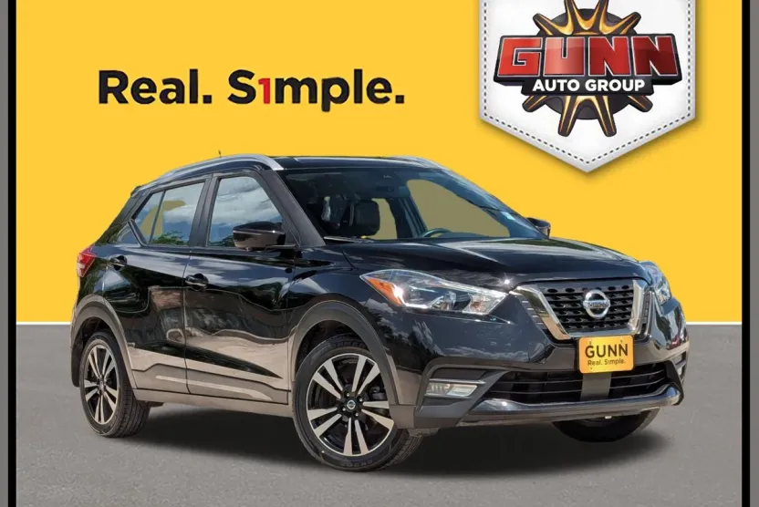 2020 Nissan Kicks SR photo 1