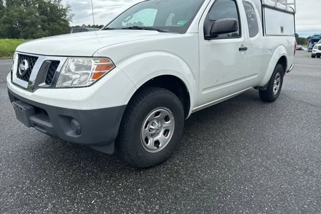 2016 Nissan Frontier S photo 1