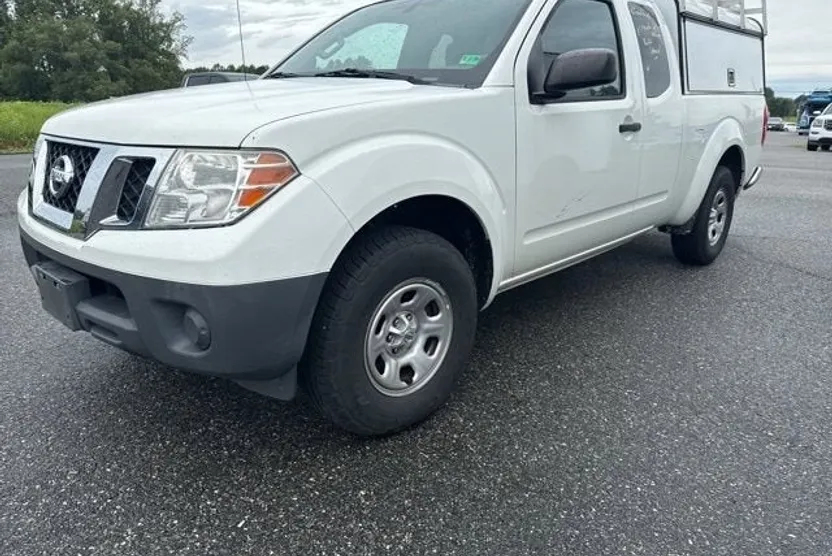2016 Nissan Frontier S photo 1
