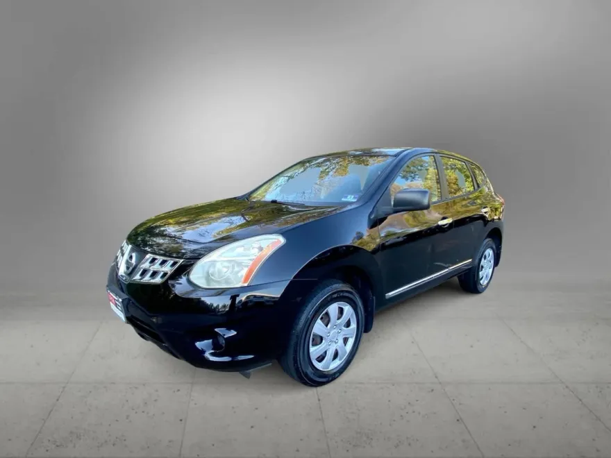 2013 Nissan Rogue S photo 1