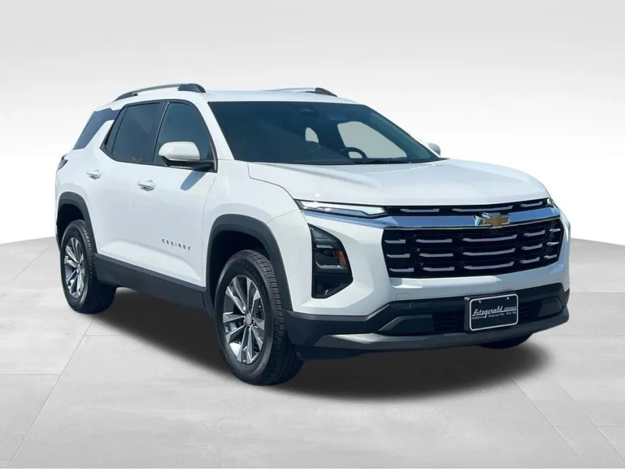 2025 Chevrolet Equinox LT photo 1