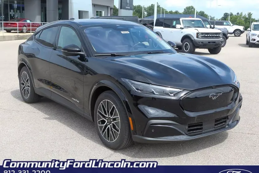 2025 Ford Mustang Mach-E Premium photo 1