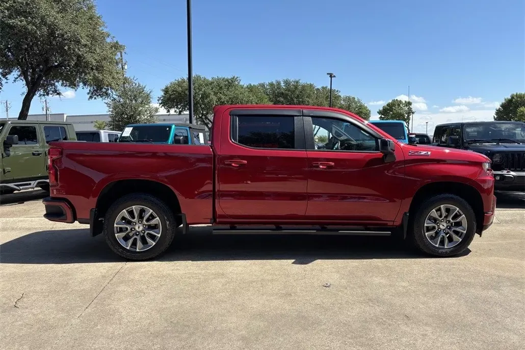 2021 Chevrolet Silverado 1500 RST photo 1