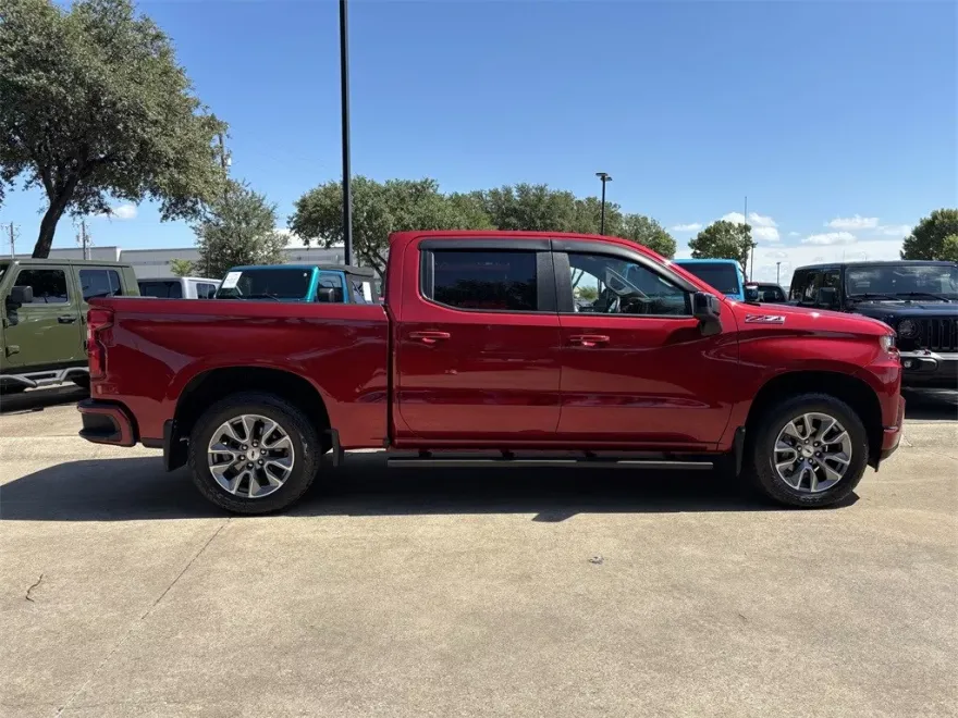 2021 Chevrolet Silverado 1500 RST photo 1