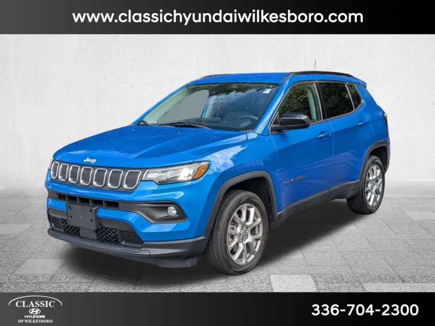 2022 Jeep Compass Latitude Lux photo 1