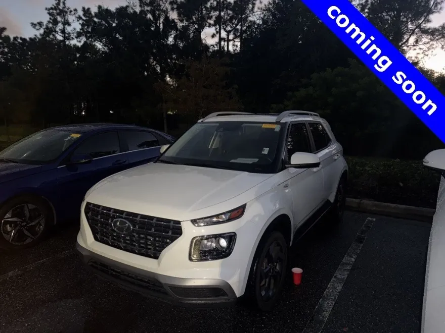 2022 Hyundai Venue SEL Limited photo 1