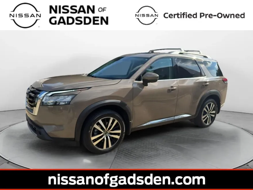 2024 Nissan Pathfinder Platinum photo 1
