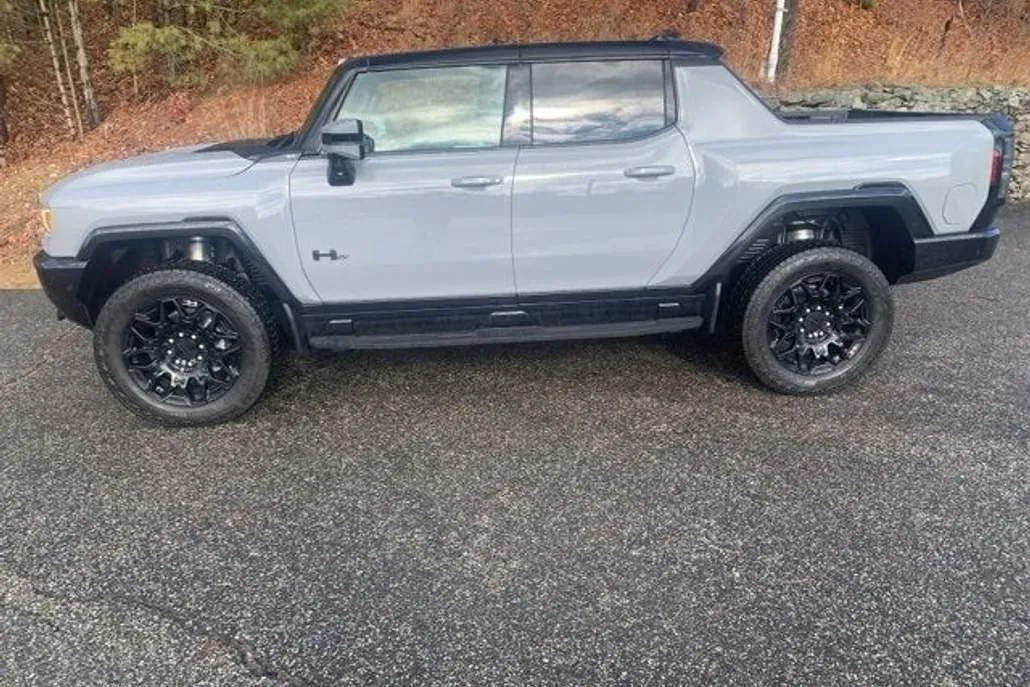 2025 Gmc Hummer EV Pickup photo 1