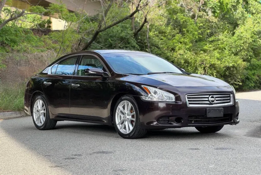 2014 Nissan Maxima S photo 1