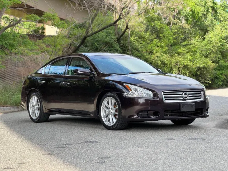 2014 Nissan Maxima S photo 1
