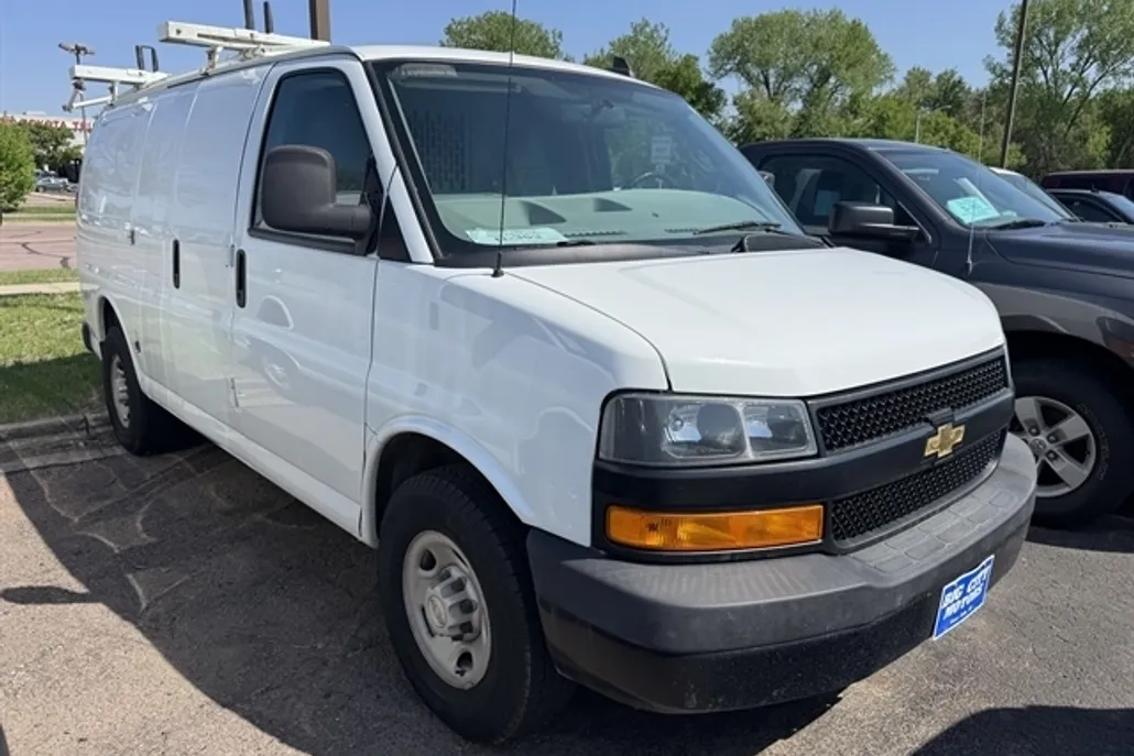 2019 Chevrolet Express Cargo Van photo 1