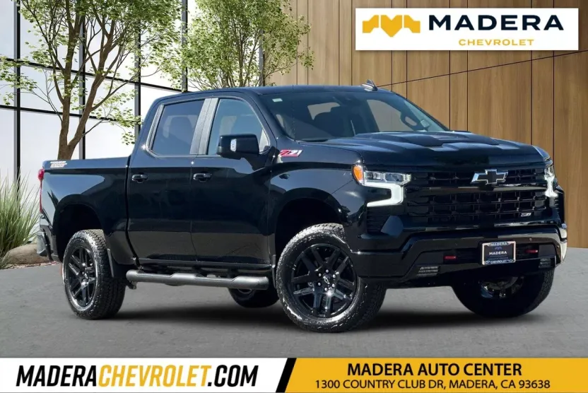 2026 Chevrolet Silverado Trail Boss LT photo 1