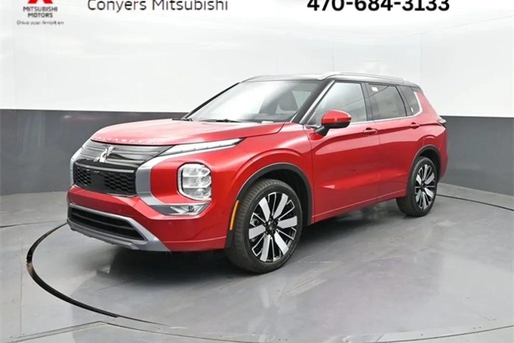2025 Mitsubishi Outlander SEL photo 1