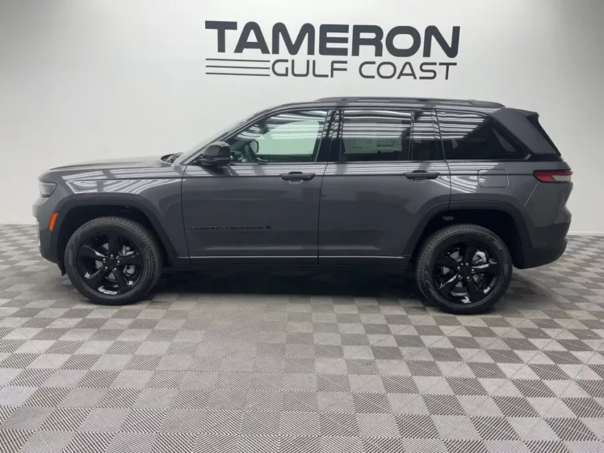 2025 Jeep Grand Cherokee Limited photo 1
