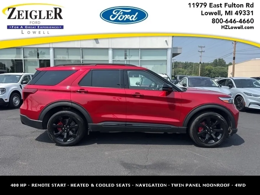 2024 Ford Explorer ST photo 1